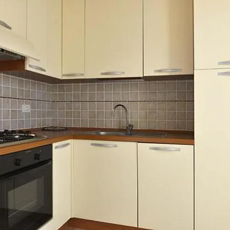 Apartman Gioia 3 *